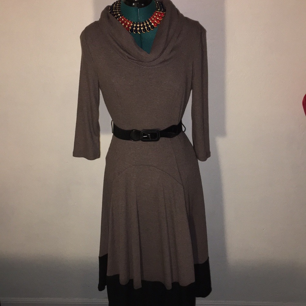 Robbie Bee dress